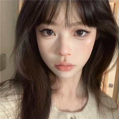 以泥为妆